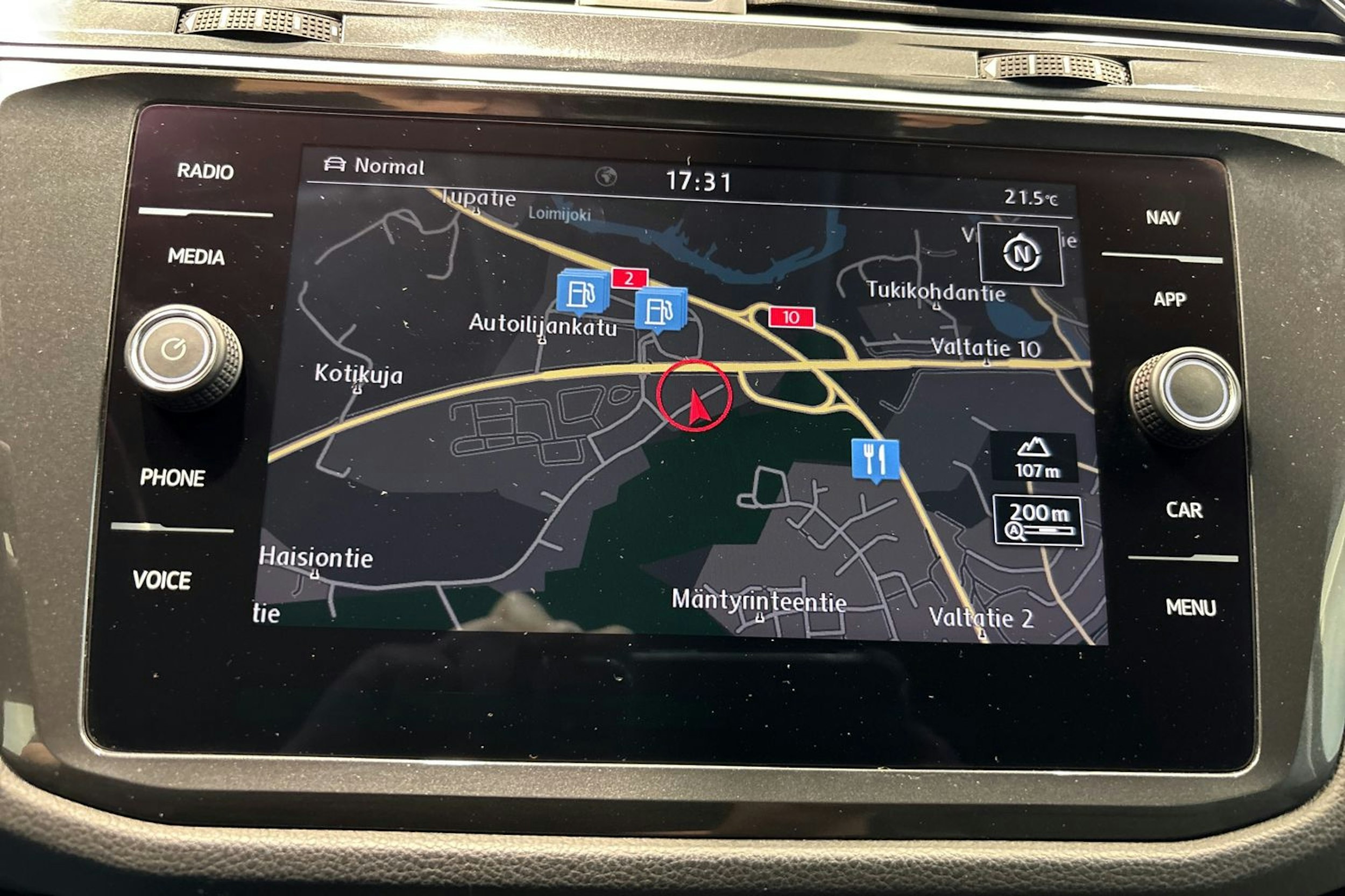 Musta Volkswagen Tiguan 2017 kuva 20.