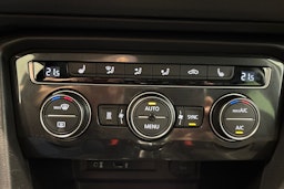 Musta Volkswagen Tiguan 2017 kuva 23.