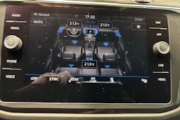 Musta Volkswagen Tiguan 2017 kuva 24.