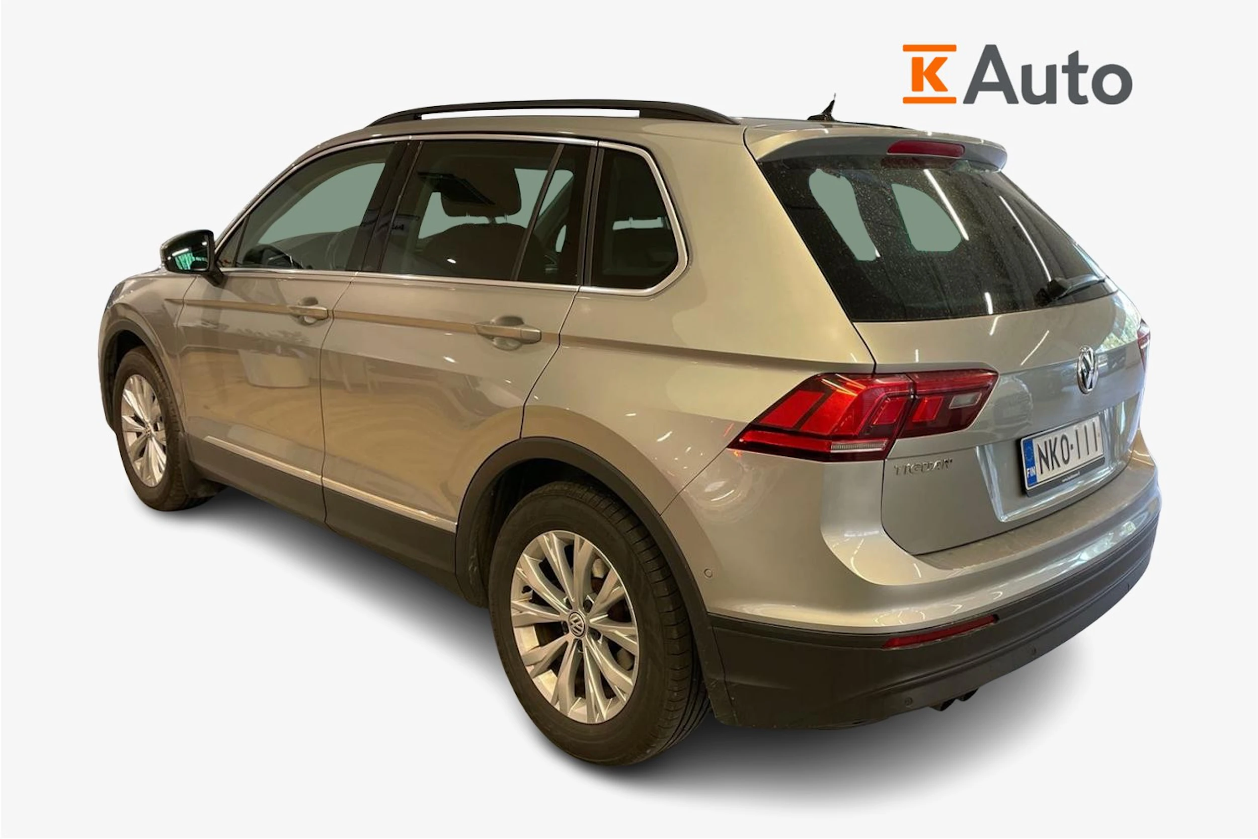 Harmaa Volkswagen Tiguan 2017 kuva 2.
