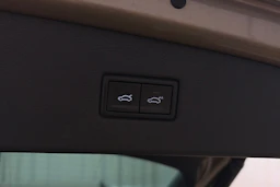 ruskea (beige) Volkswagen Tiguan 2017 kuva 26.