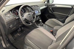 harmaa Volkswagen Tiguan 2017 kuva 7.