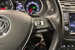 harmaa Volkswagen Tiguan 2017 kuva 20.