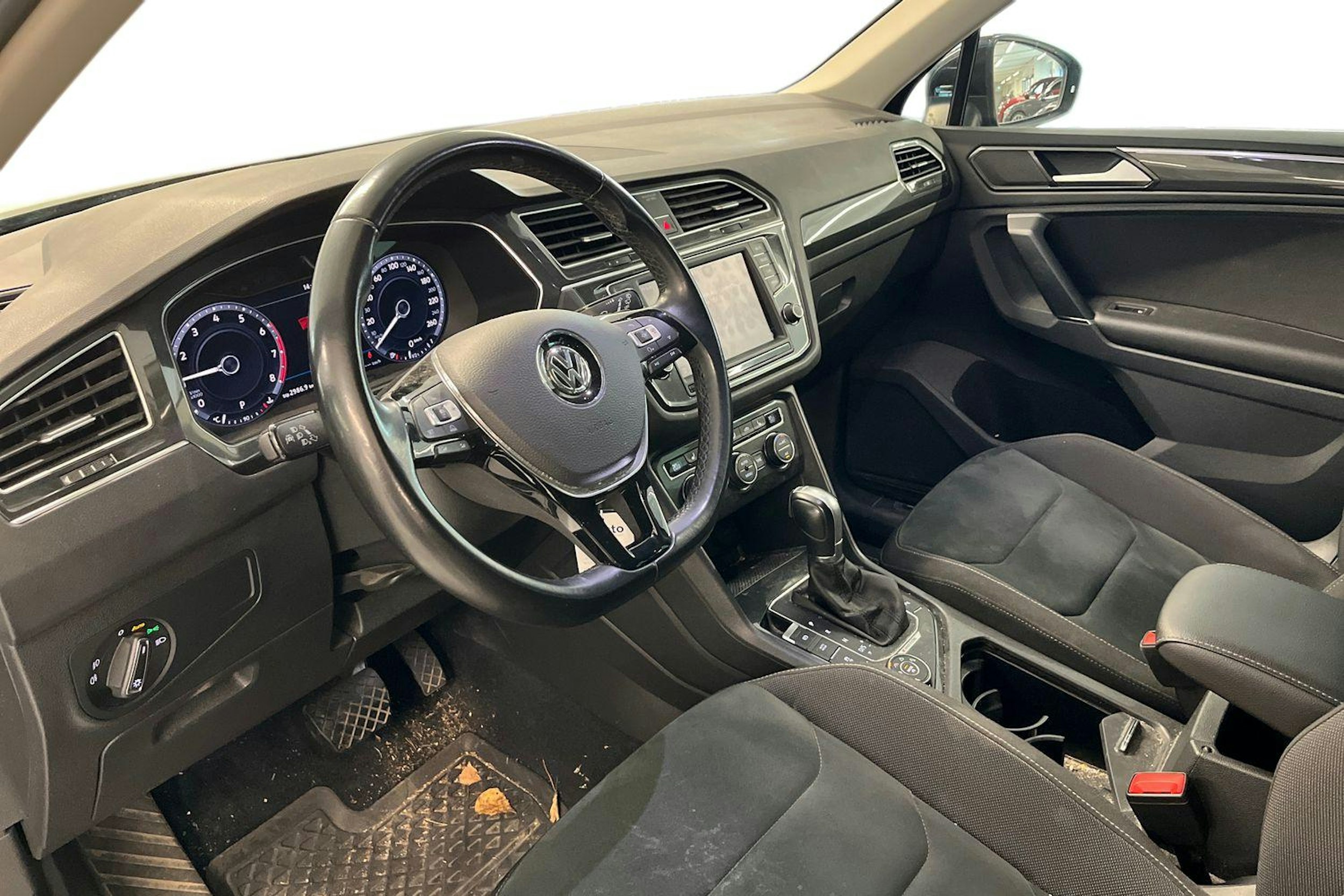 musta Volkswagen Tiguan 2017 kuva 3.
