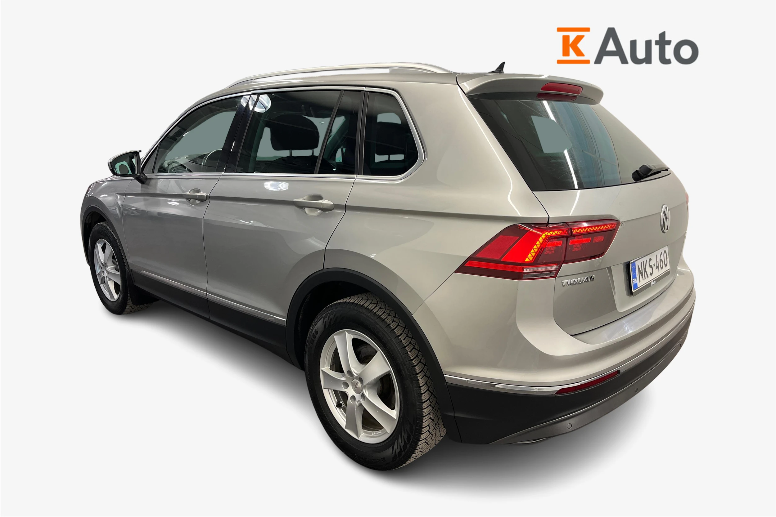 harmaa Volkswagen Tiguan 2017 kuva 2.