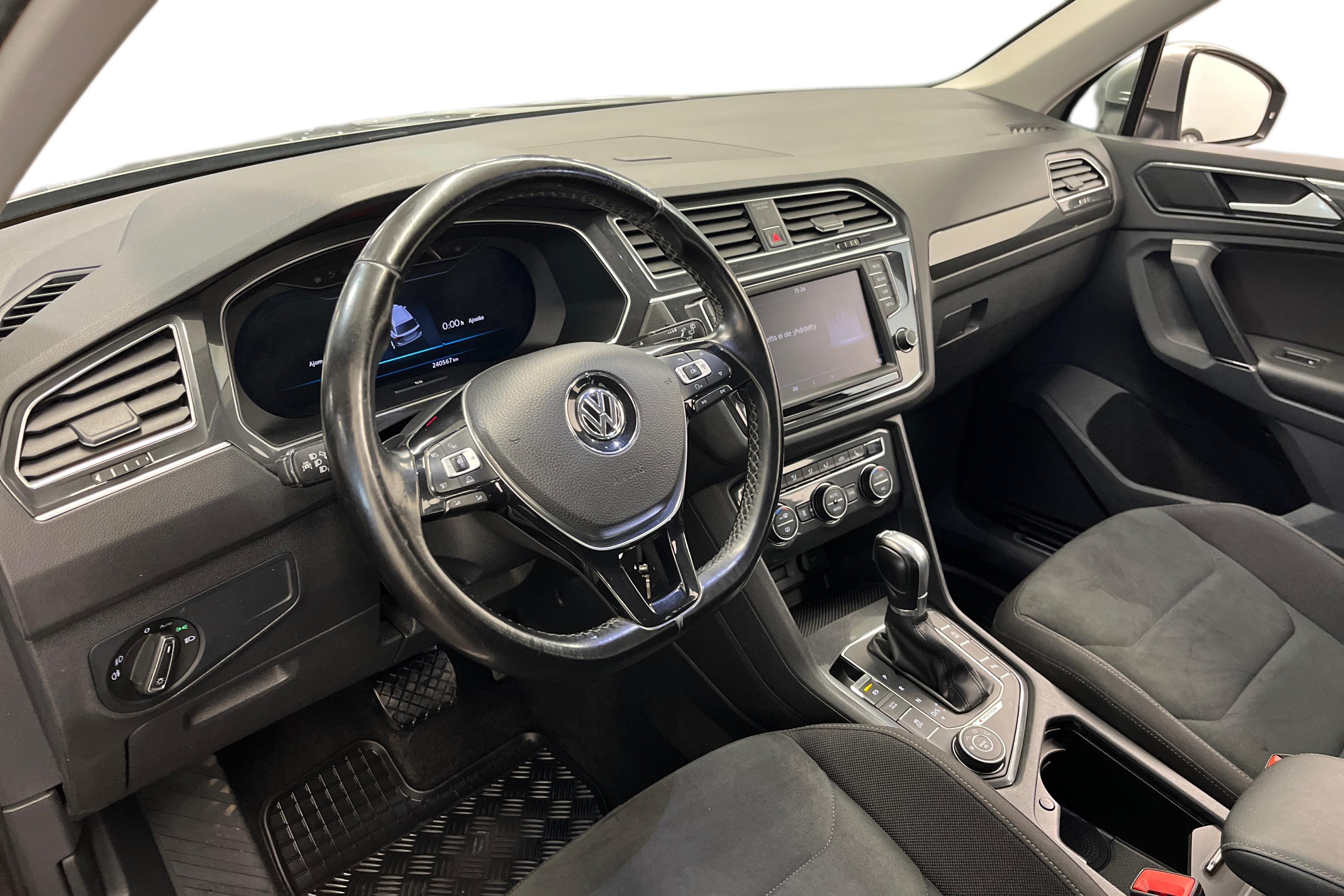 Volkswagen Tiguan 2017, kuva 6/16