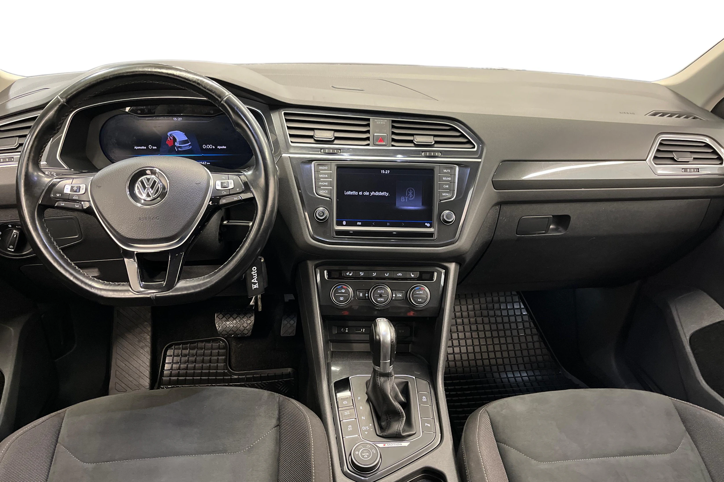 harmaa Volkswagen Tiguan 2017 kuva 7.