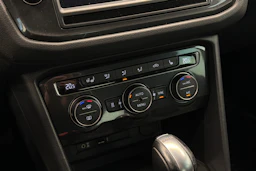 harmaa Volkswagen Tiguan 2017 kuva 21.