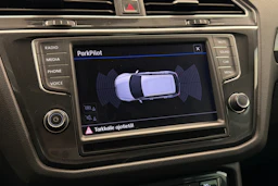 harmaa Volkswagen Tiguan 2017 kuva 26.
