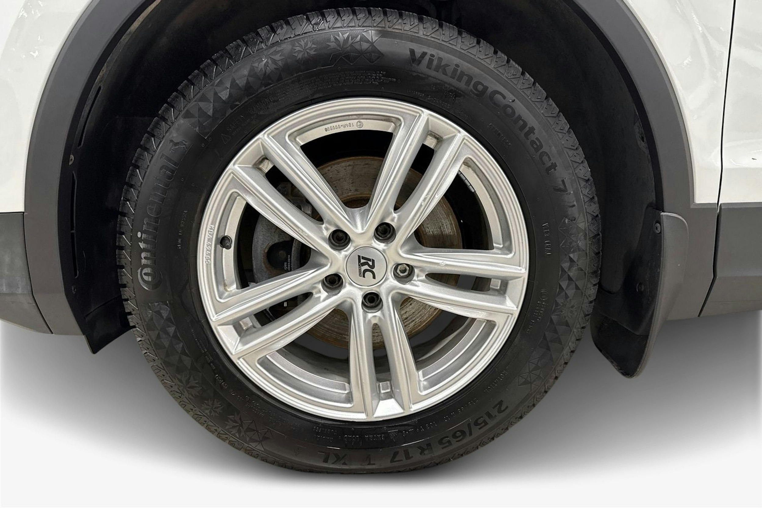 valkoinen Volkswagen Tiguan 2017 kuva 9.