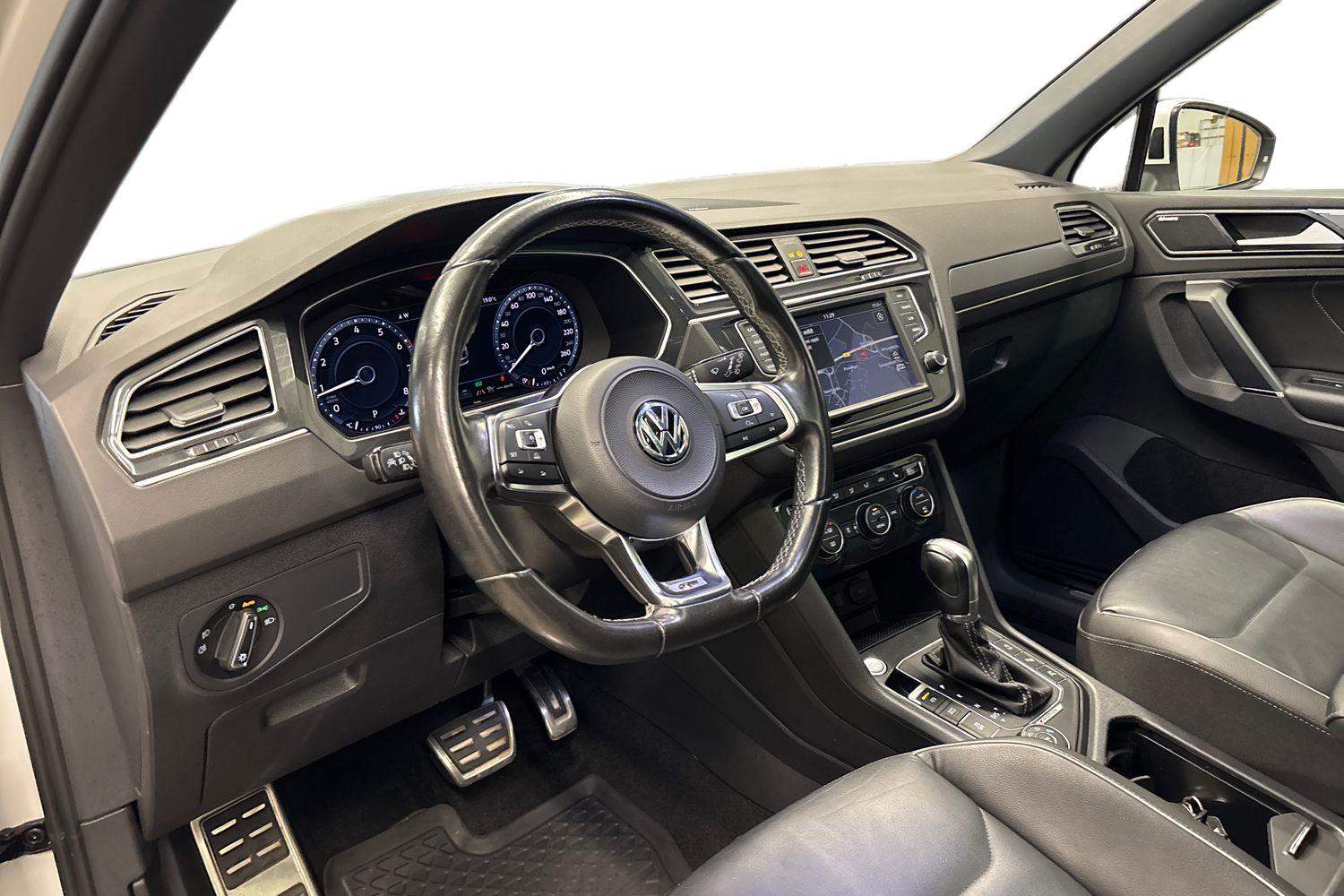 Volkswagen Tiguan 2017, photo 6/37