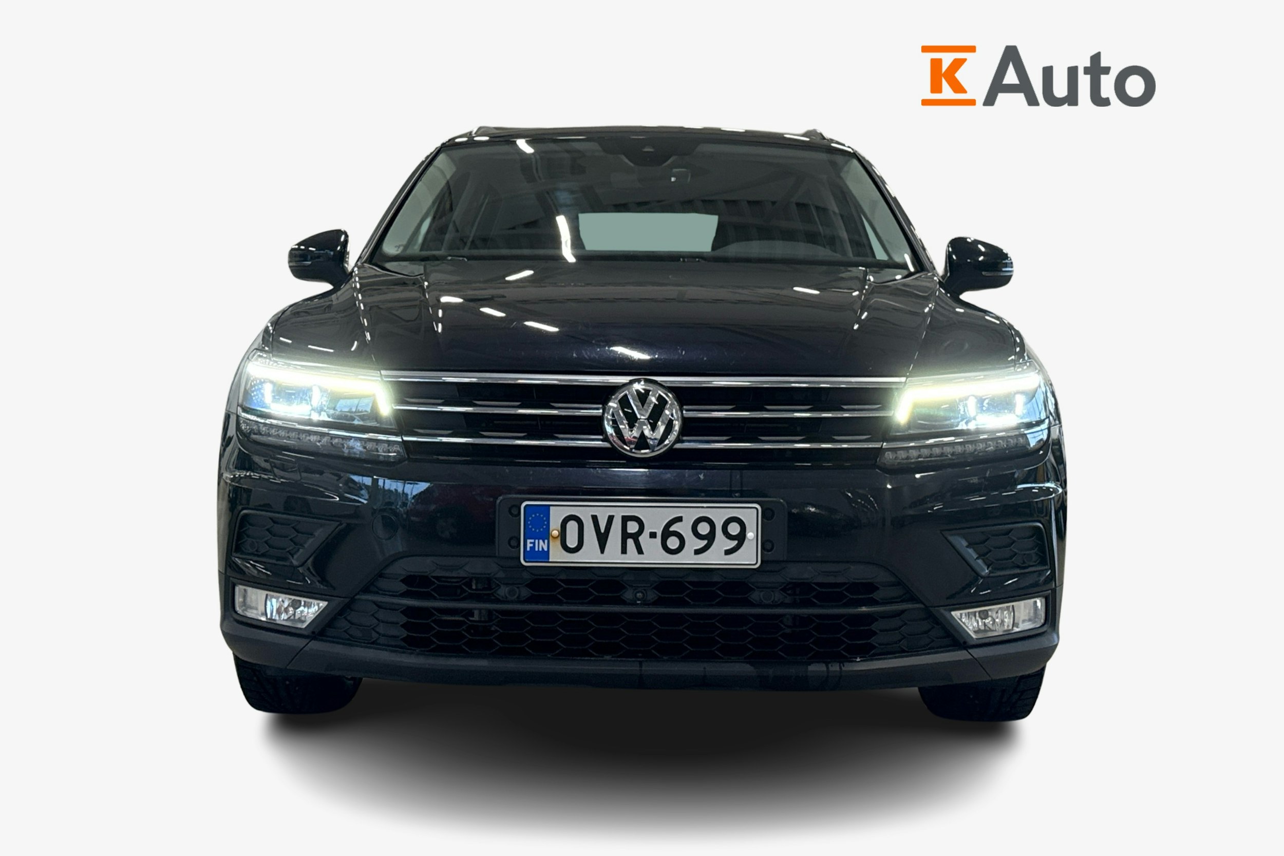 Musta Volkswagen Tiguan 2017 kuva 4.