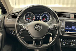 met. musta Volkswagen Tiguan 2017 kuva 12.