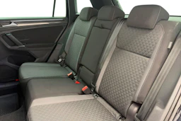 Musta Volkswagen Tiguan 2017 kuva 11.