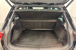 Musta Volkswagen Tiguan 2017 kuva 15.
