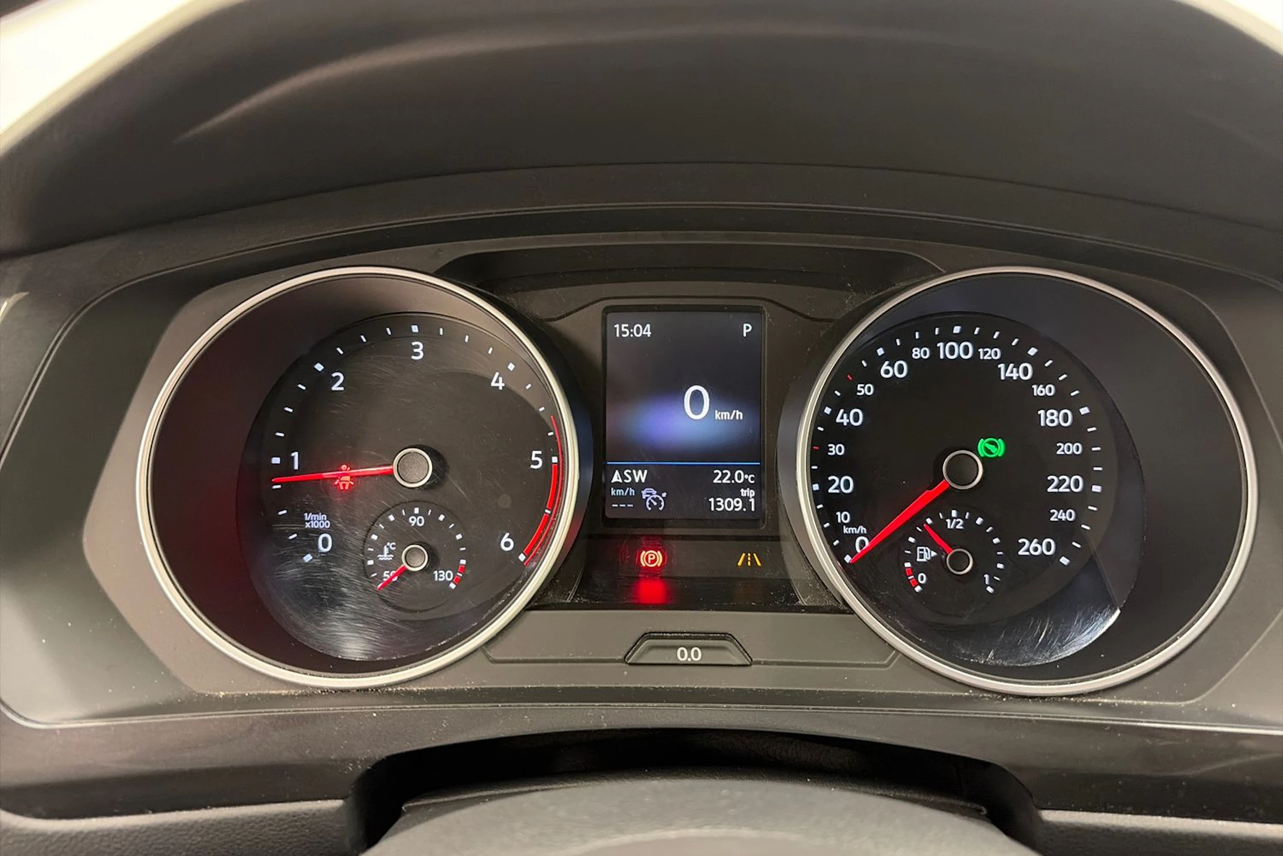 Musta Volkswagen Tiguan 2017 kuva 19.