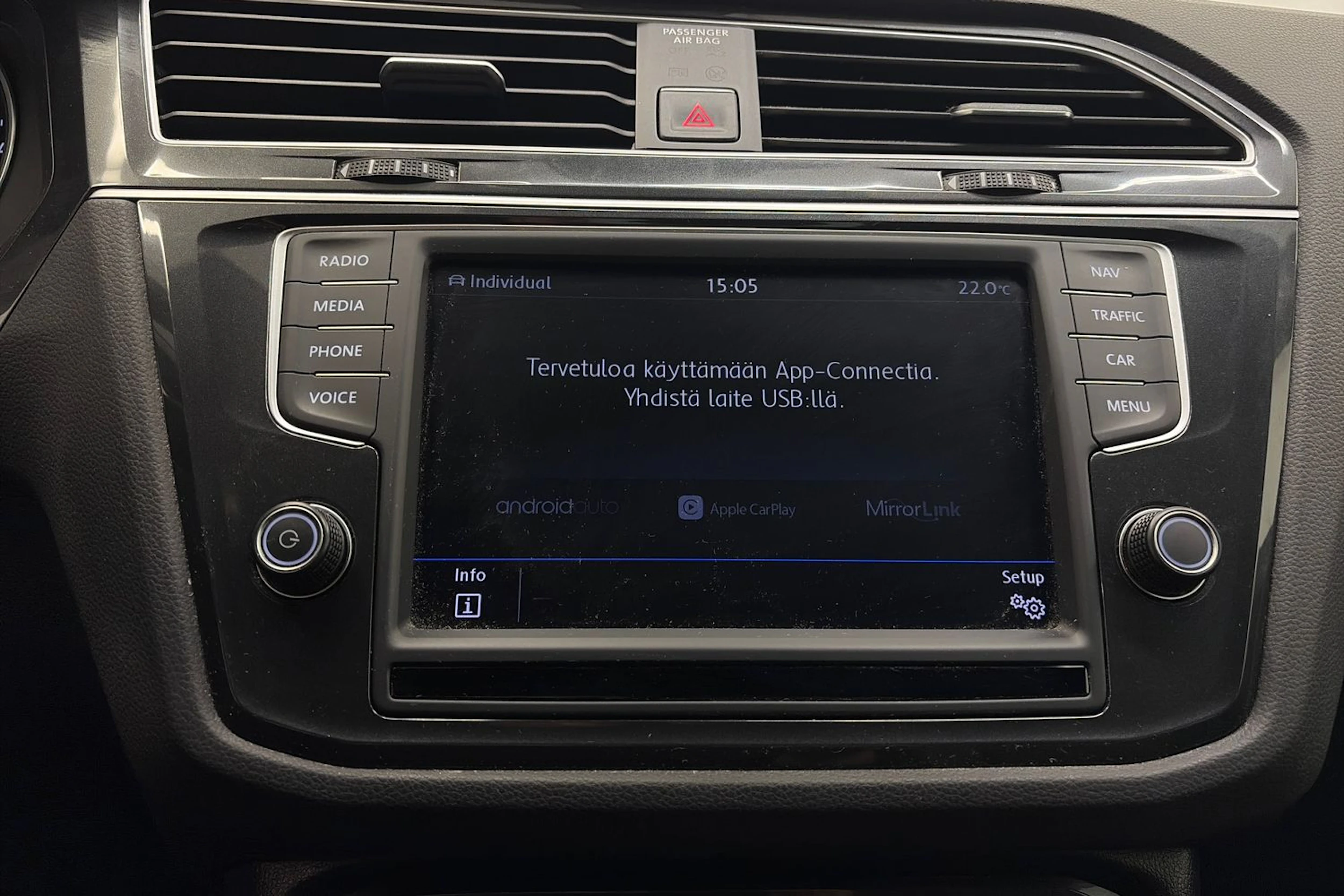 Musta Volkswagen Tiguan 2017 kuva 24.