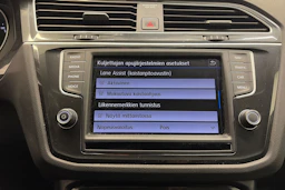 Musta Volkswagen Tiguan 2017 kuva 26.