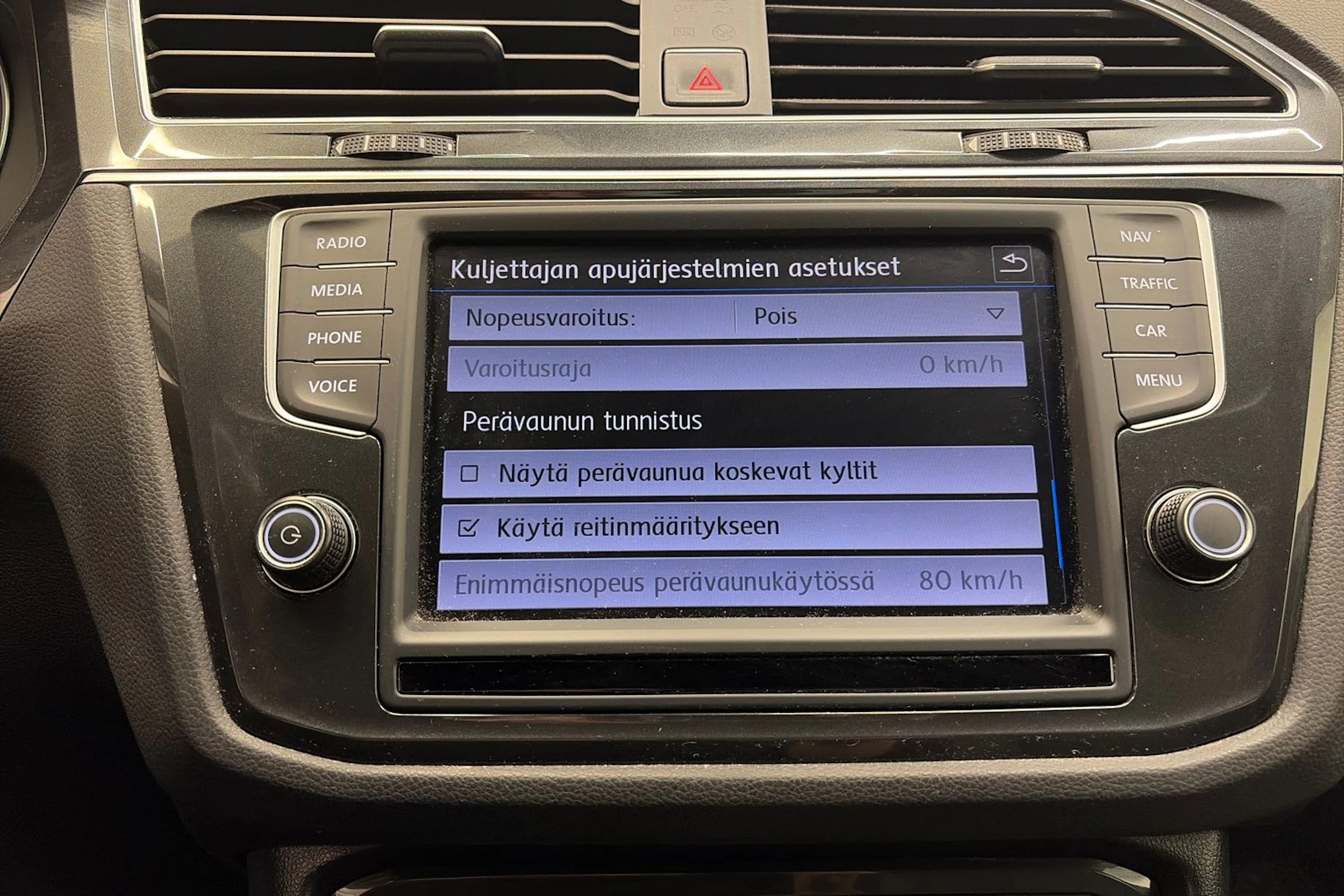 Musta Volkswagen Tiguan 2017 kuva 27.