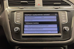 Musta Volkswagen Tiguan 2017 kuva 27.