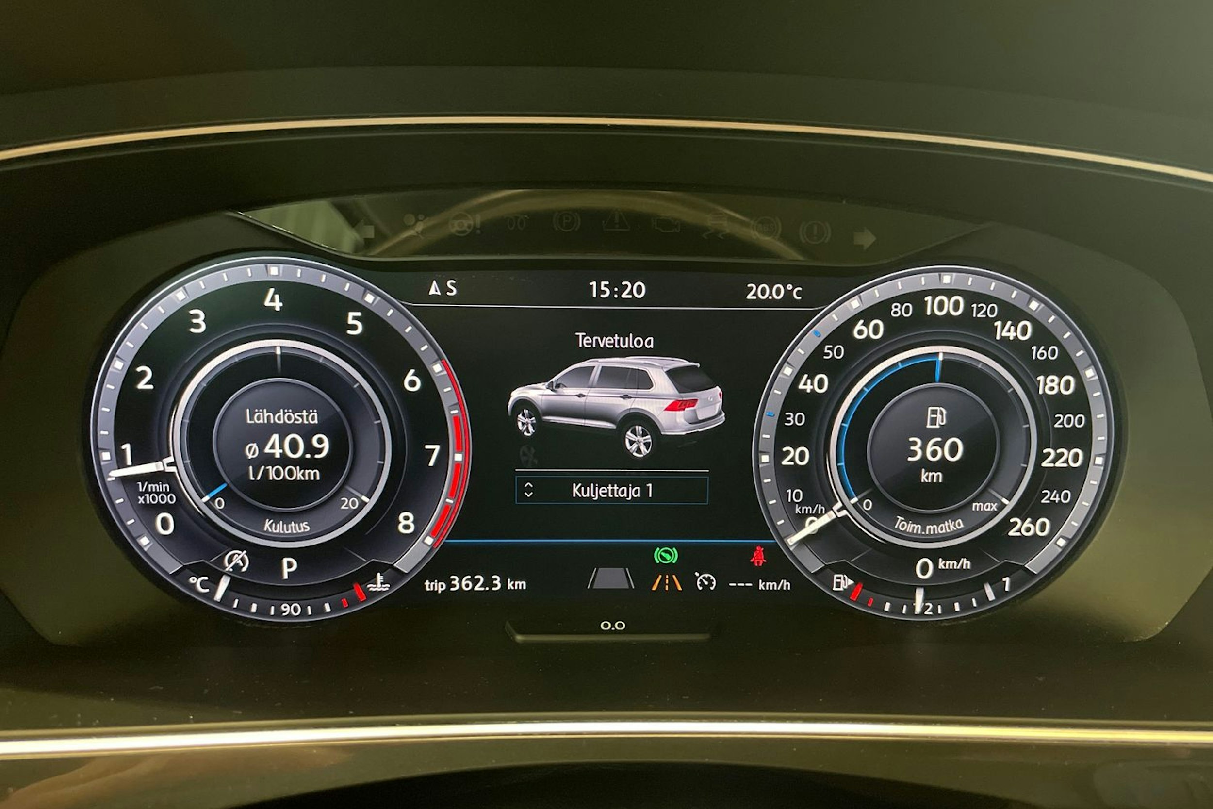 Valkoinen Volkswagen Tiguan 2017 kuva 14.