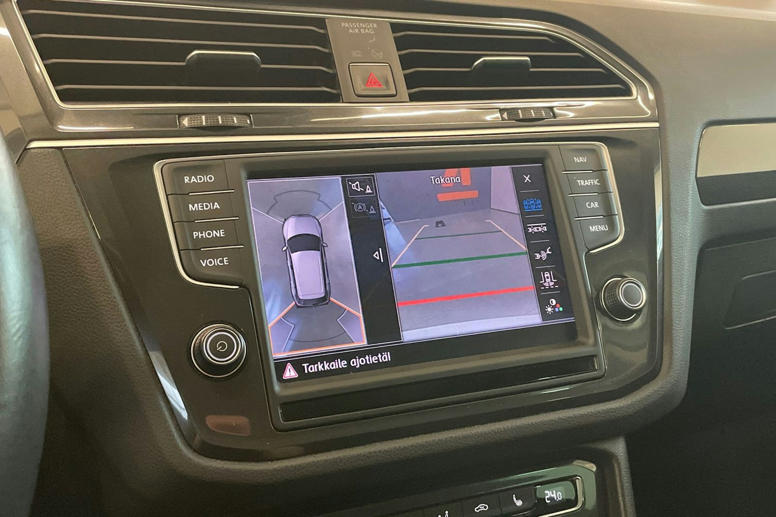 Valkoinen Volkswagen Tiguan 2017 kuva 18.
