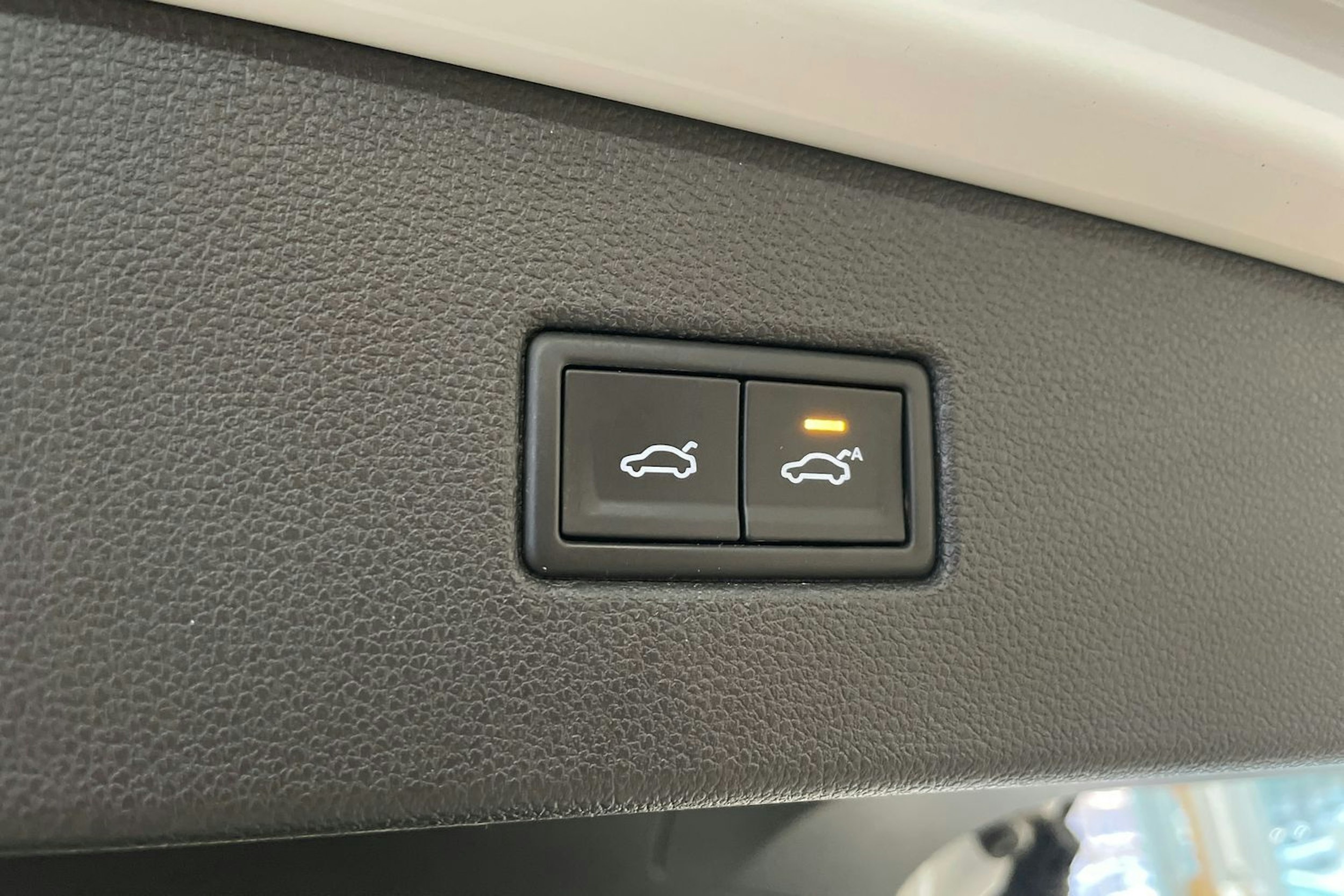 Valkoinen Volkswagen Tiguan 2017 kuva 22.