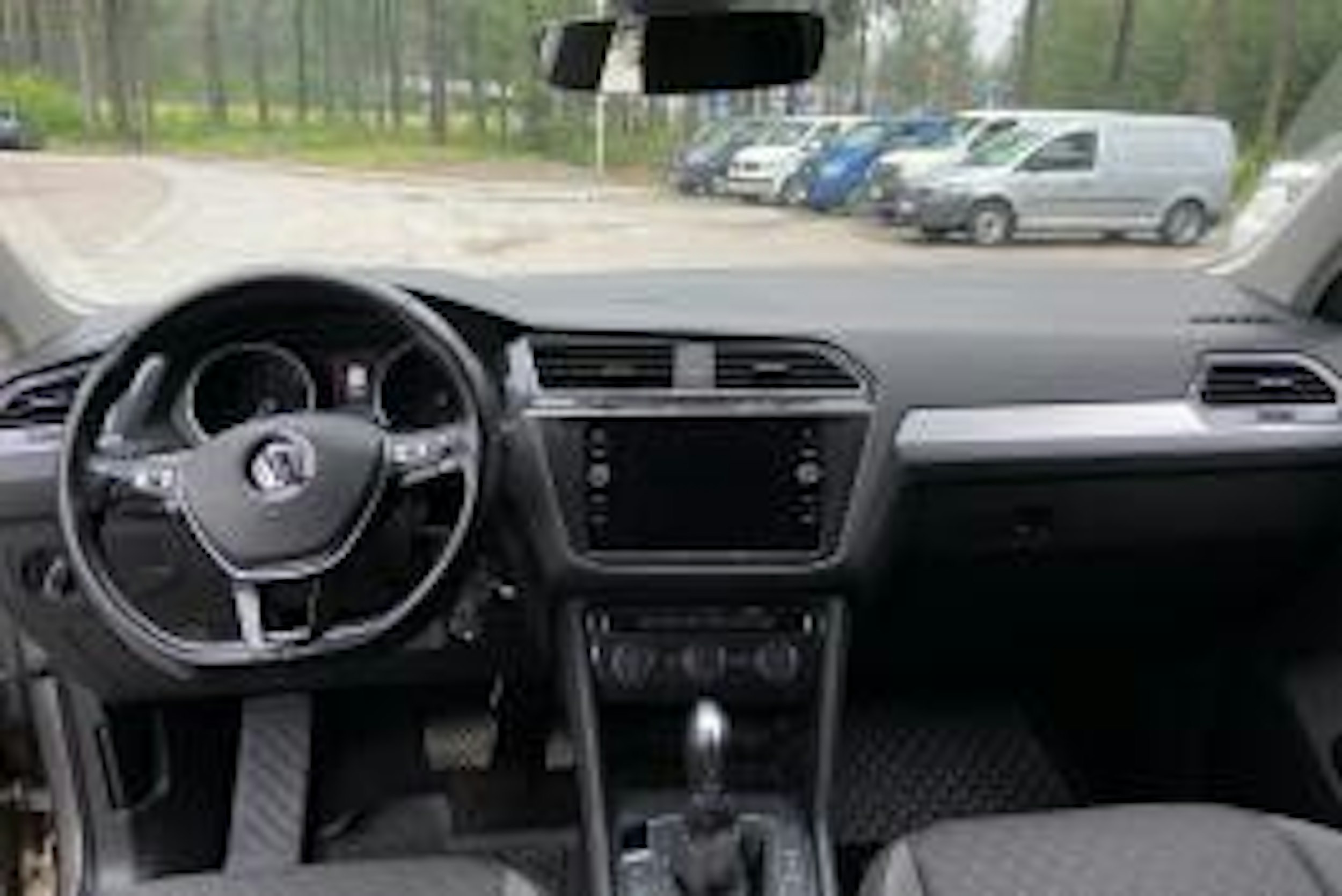 harmaa Volkswagen Tiguan 2017 kuva 7.