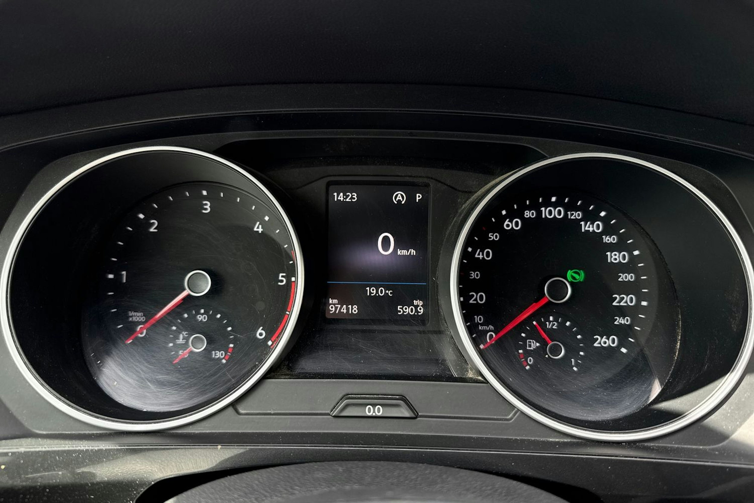 harmaa Volkswagen Tiguan 2018 kuva 17.