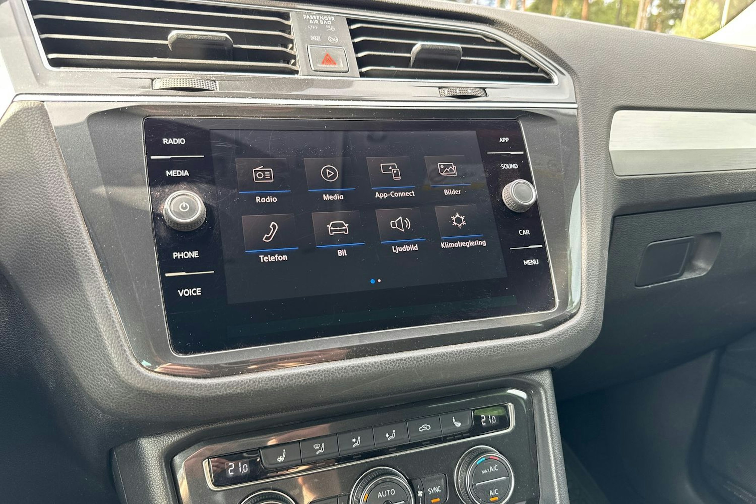harmaa Volkswagen Tiguan 2018 kuva 18.