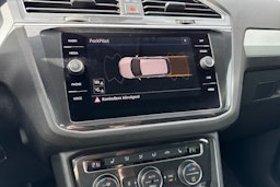 harmaa Volkswagen Tiguan 2018 kuva 19.