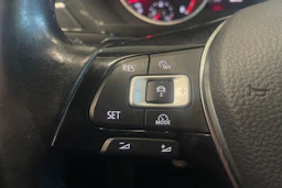 valkoinen Volkswagen Tiguan 2017 kuva 15.