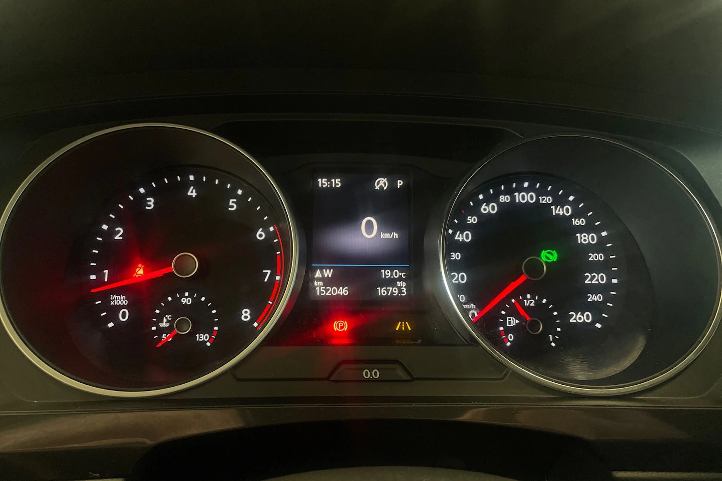 valkoinen Volkswagen Tiguan 2017 kuva 16.