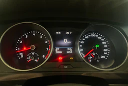 valkoinen Volkswagen Tiguan 2017 kuva 16.