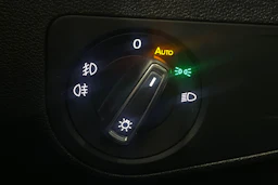 valkoinen Volkswagen Tiguan 2017 kuva 17.