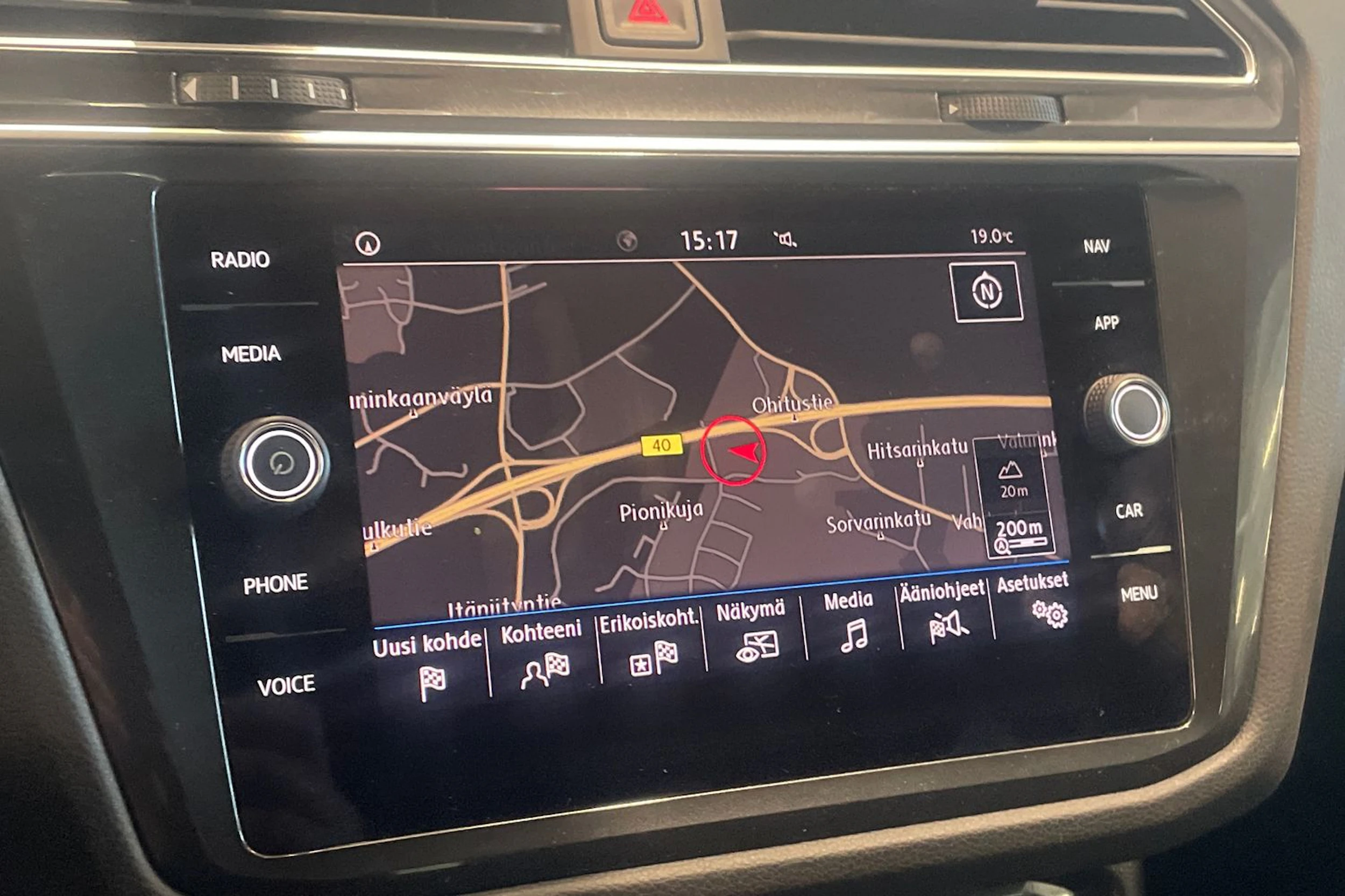 valkoinen Volkswagen Tiguan 2017 kuva 26.