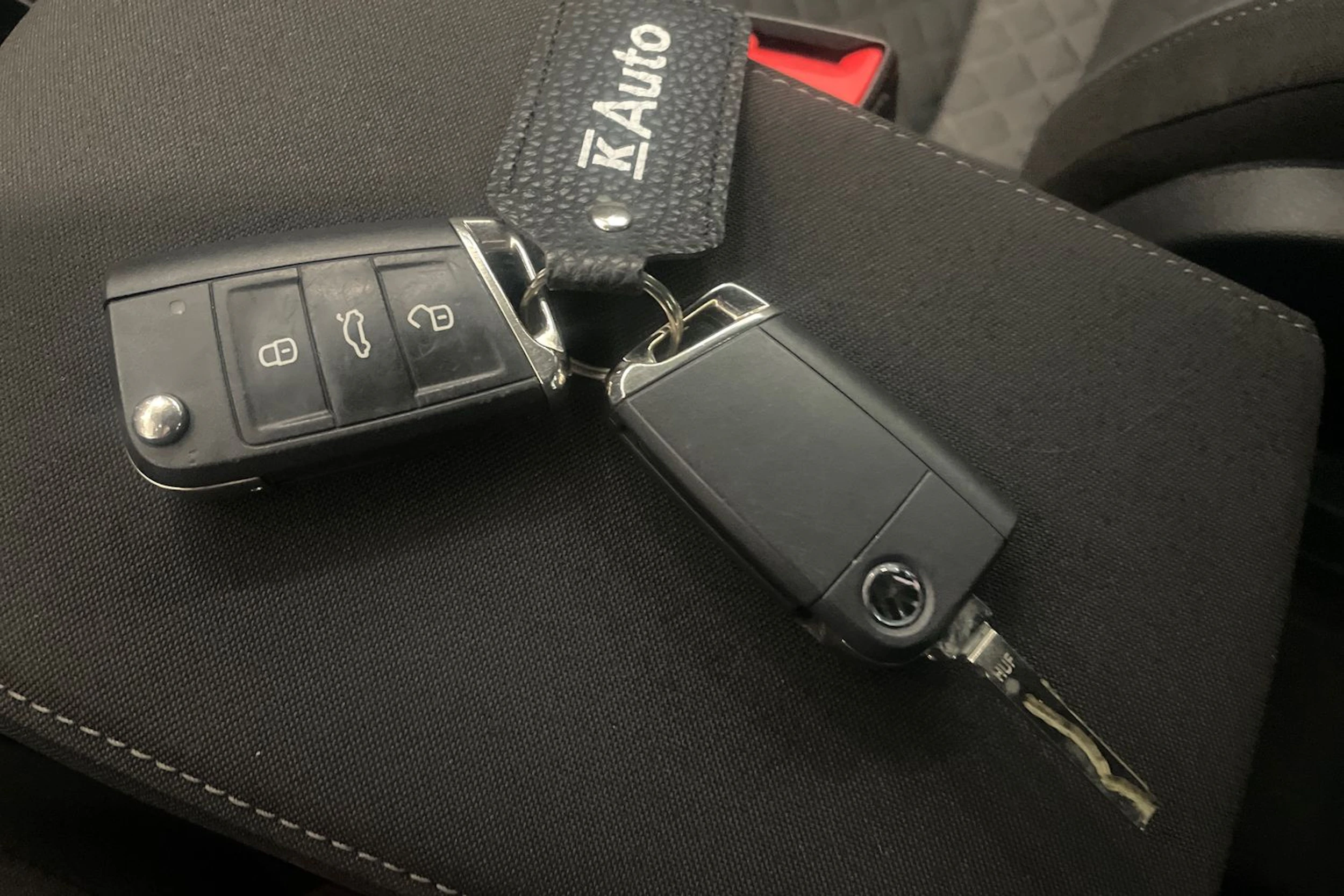 valkoinen Volkswagen Tiguan 2017 kuva 30.