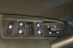 valkoinen Volkswagen Tiguan 2017 kuva 31.