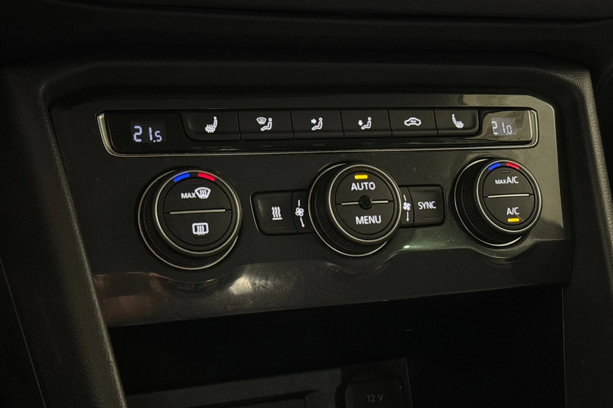 punainen Volkswagen Tiguan 2017 kuva 51.