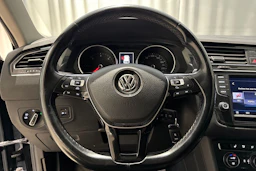 met. musta Volkswagen Tiguan 2017 kuva 18.