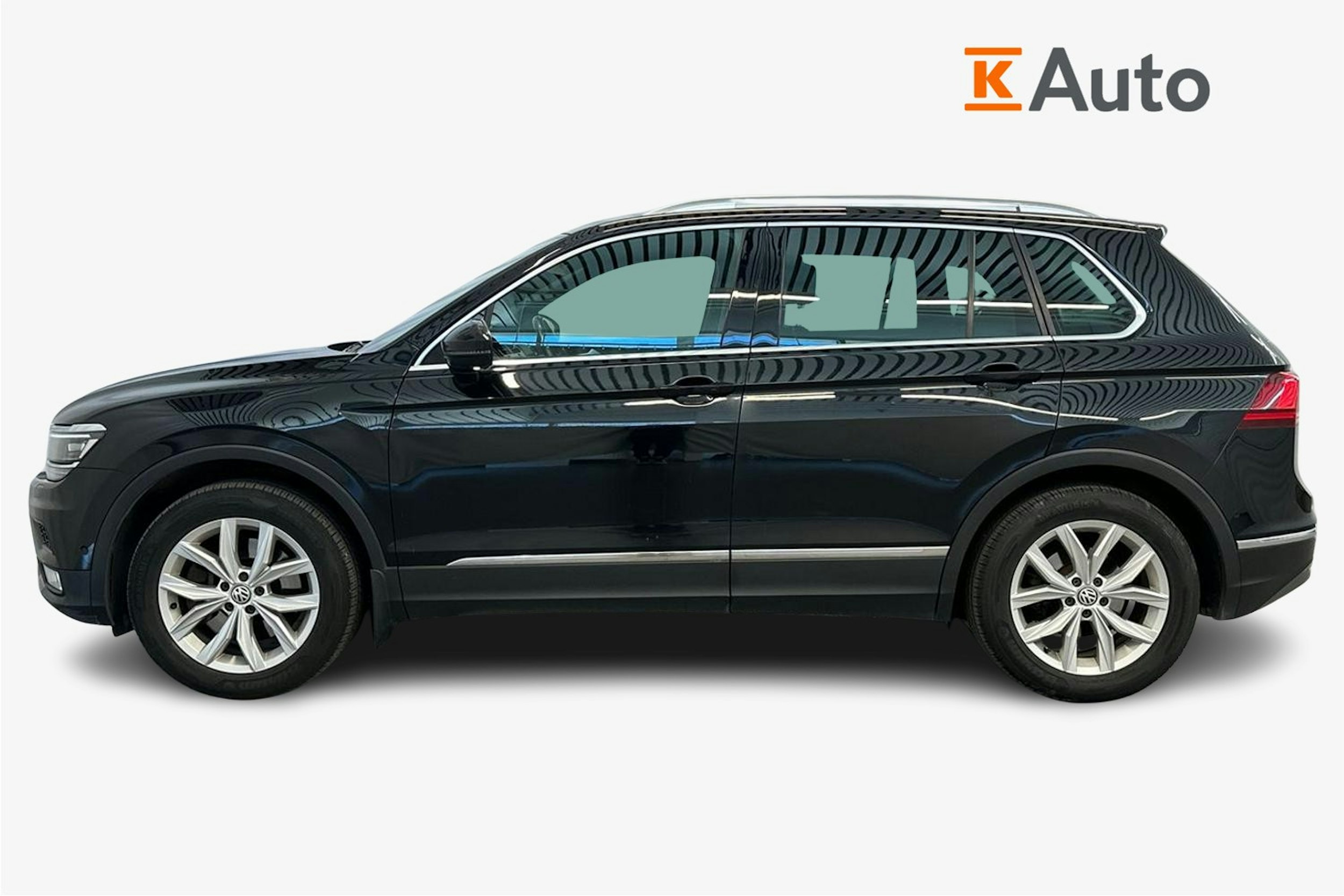 musta Volkswagen Tiguan 2017 kuva 6.