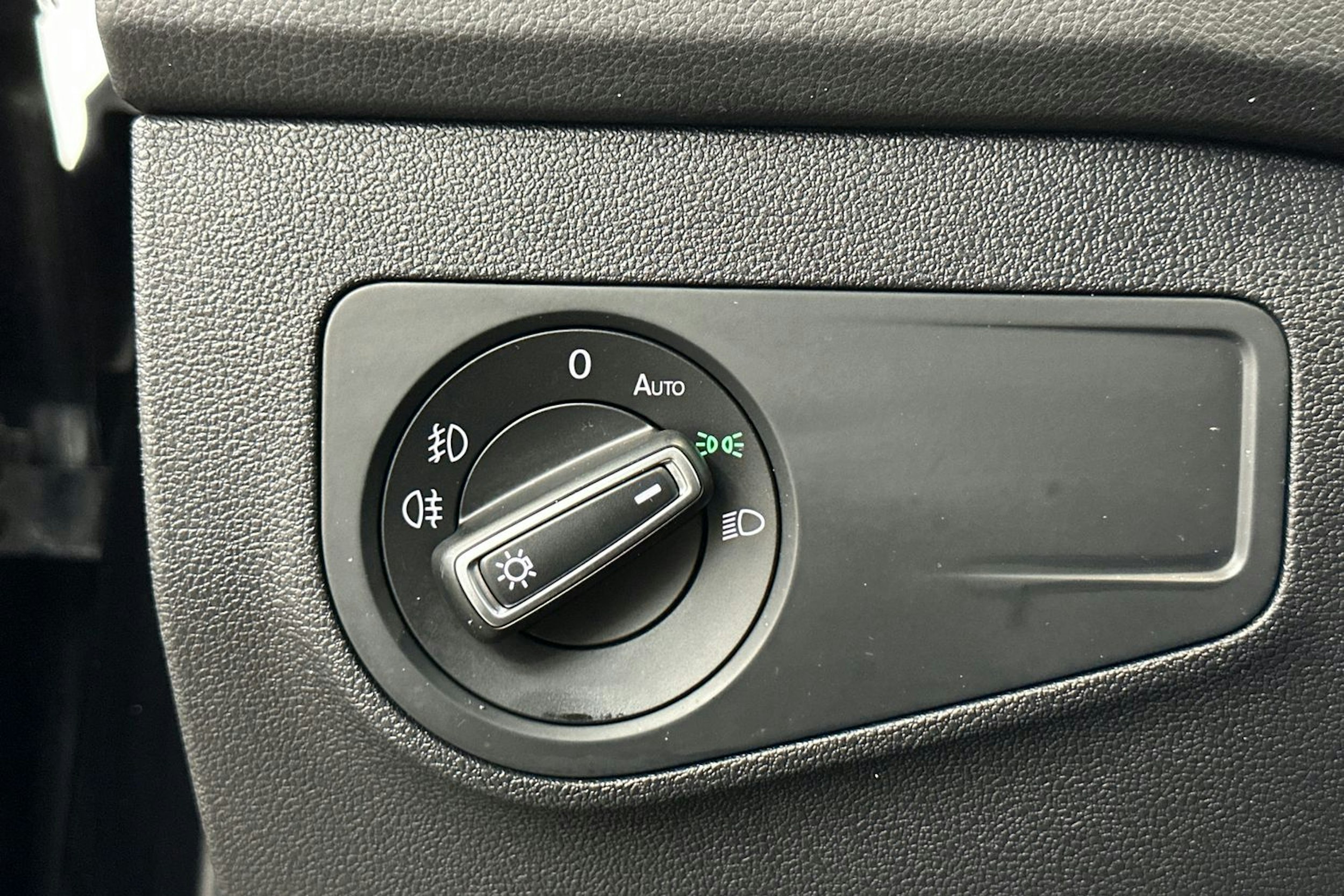 musta Volkswagen Tiguan 2017 kuva 17.