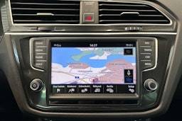 musta Volkswagen Tiguan 2017 kuva 21.