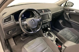 Valkoinen Volkswagen Tiguan 2017 kuva 6.