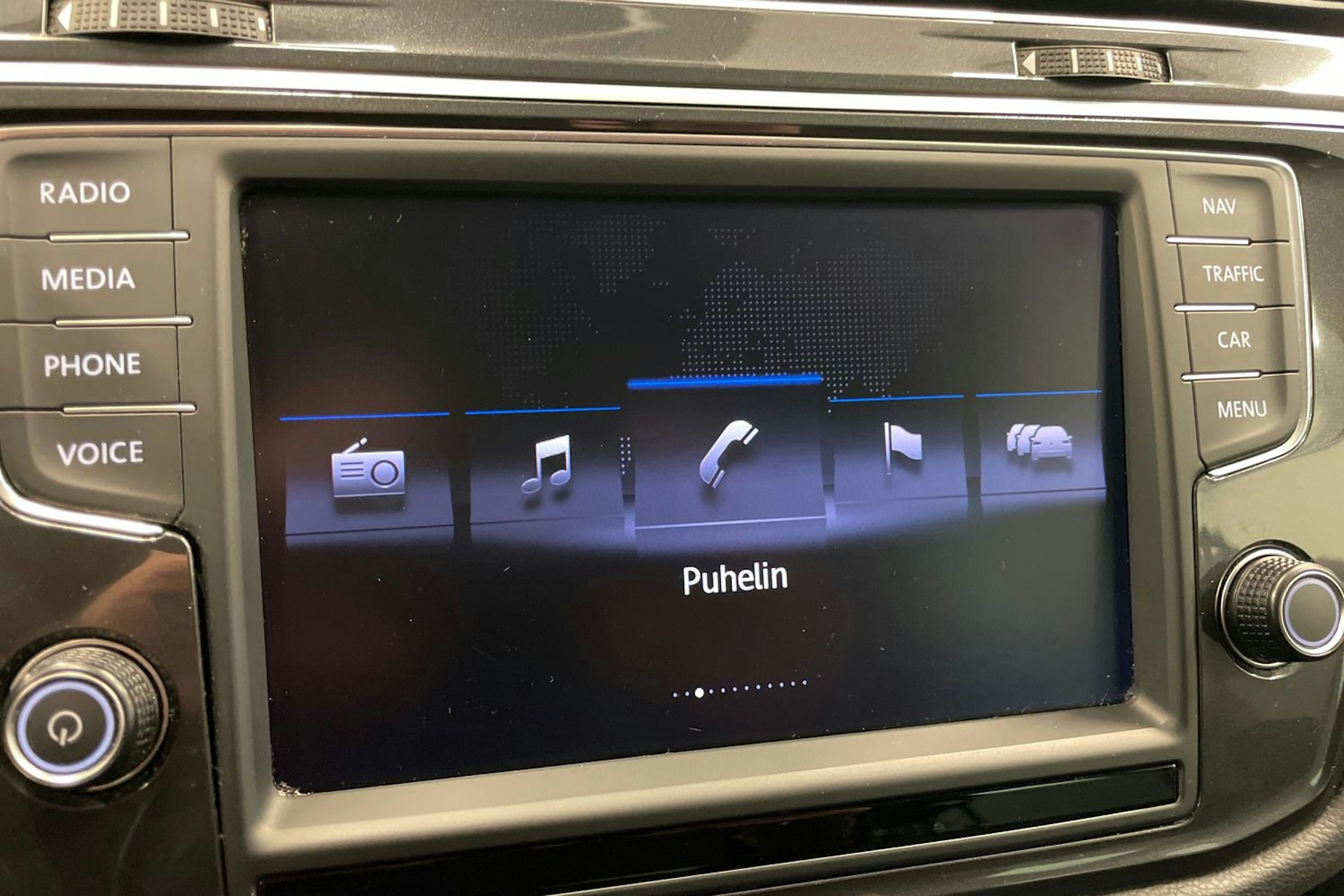 Valkoinen Volkswagen Tiguan 2017 kuva 18.