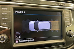 Valkoinen Volkswagen Tiguan 2017 kuva 20.