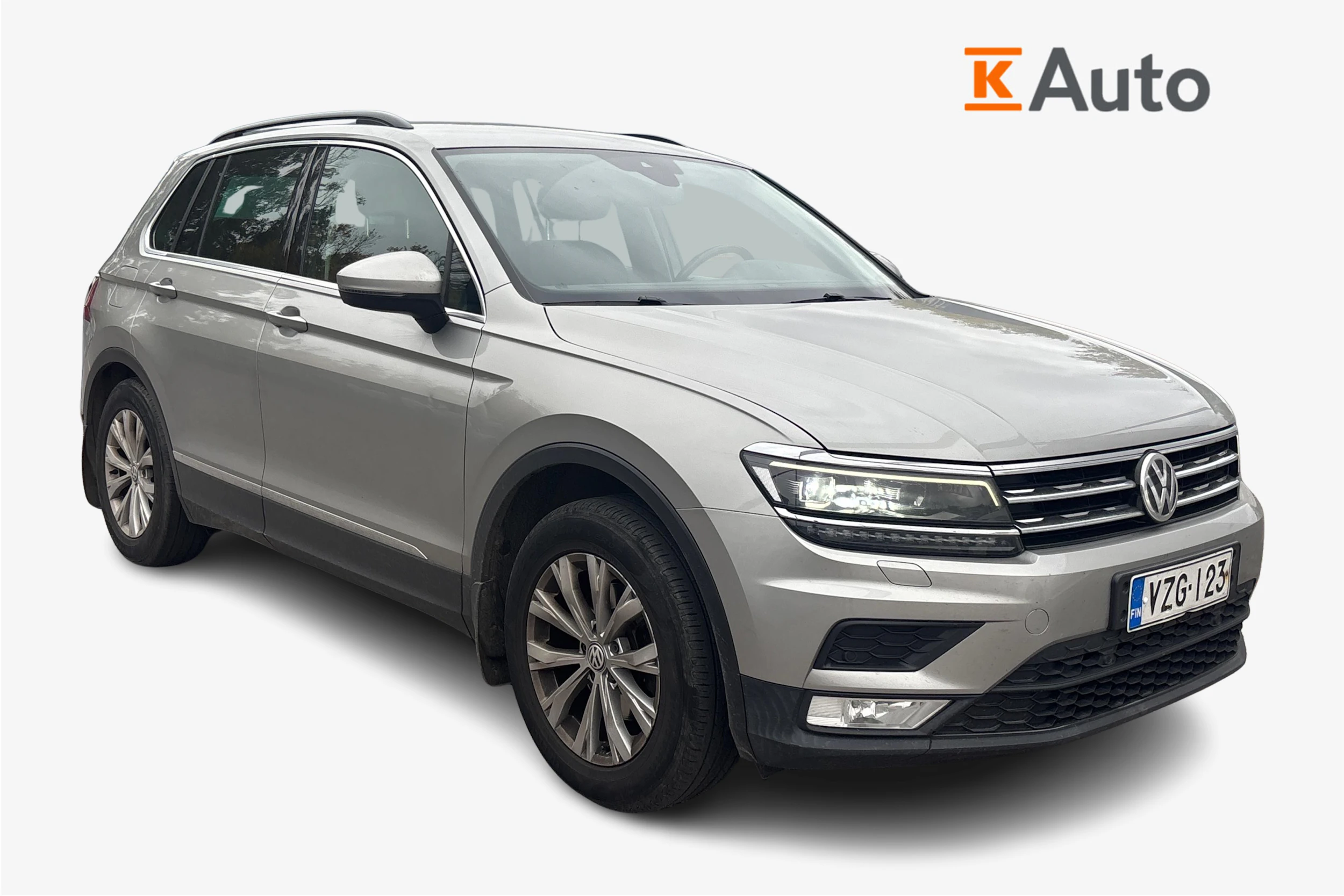 harmaa Volkswagen Tiguan 2017 kuva 1.