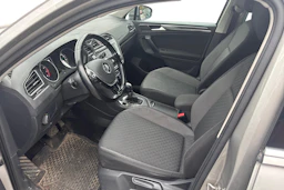 harmaa Volkswagen Tiguan 2017 kuva 3.