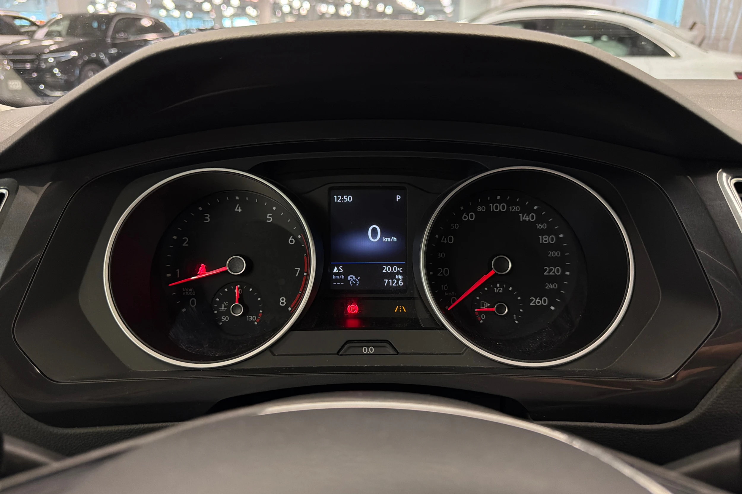 harmaa Volkswagen Tiguan 2017 kuva 18.