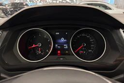 harmaa Volkswagen Tiguan 2017 kuva 18.